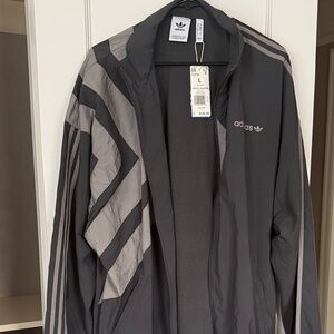 adidas Black & Gray Men’s Windbreaker Jacket
